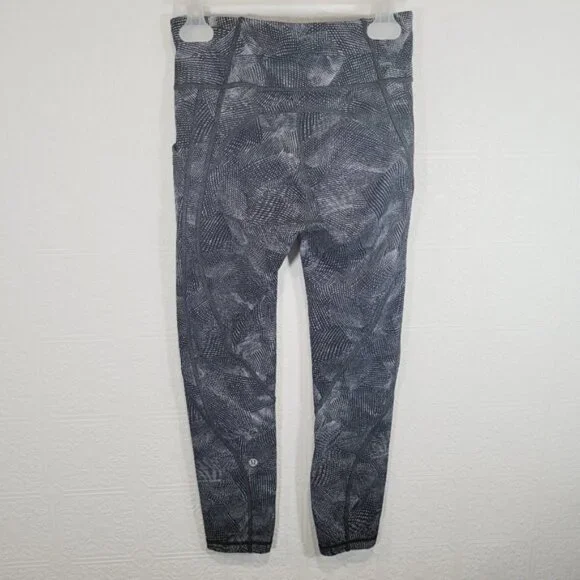 Lululemon Time to Sweat tights - Picture 8 of 10